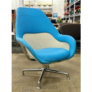 SW_1 Low Back Collaborative Lounge Chair (Blue/Chrome)