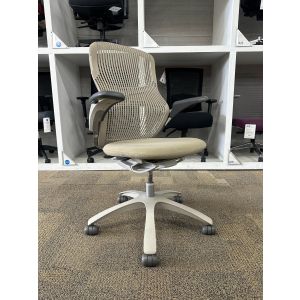 Knoll Generation Task Chair (Desert/Desert)