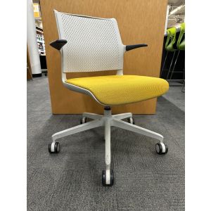 Senator Ad-Lib Litework Multi-purpose Chair (Yellow))