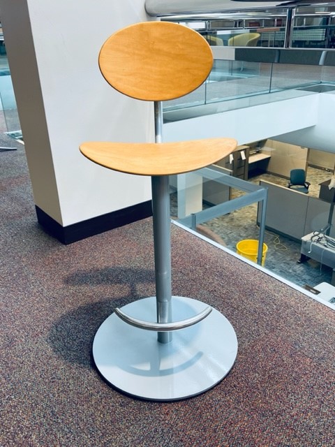 Steelcase Enea Café Post Stool (Wooden)