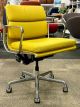 Herman Miller Eames Soft Pad, Management Height Chair (Lumine/Chrome)